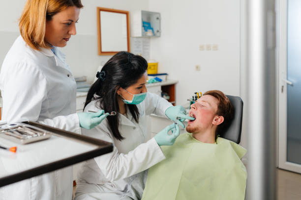 Best Emergency Root Canal Treatment in Newton Falls, OH